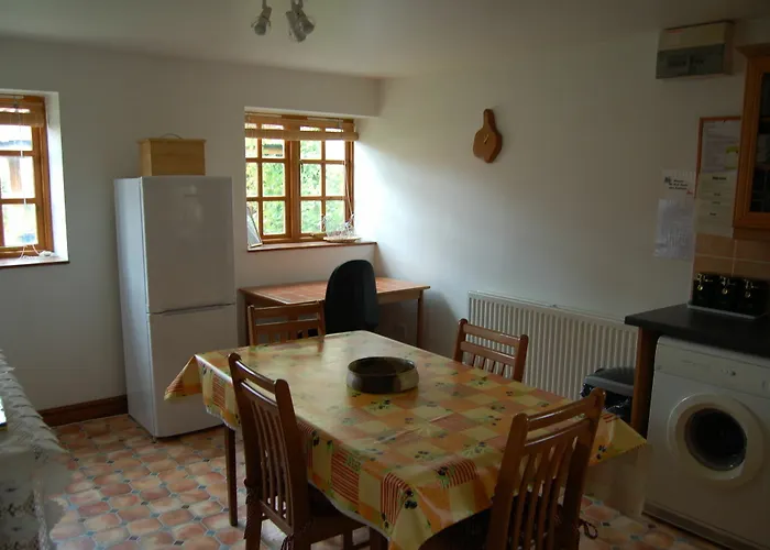 The Old Cart House Salton