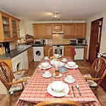 Holiday home The Old Cart House Salton